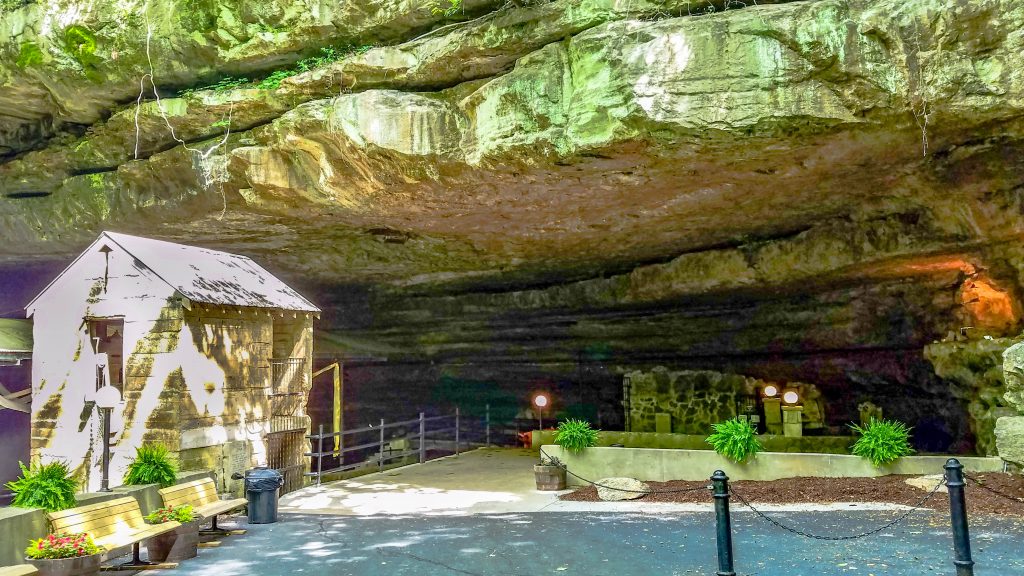 cave city tourist attractions